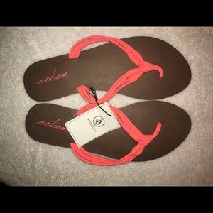Never worn cute Sandals